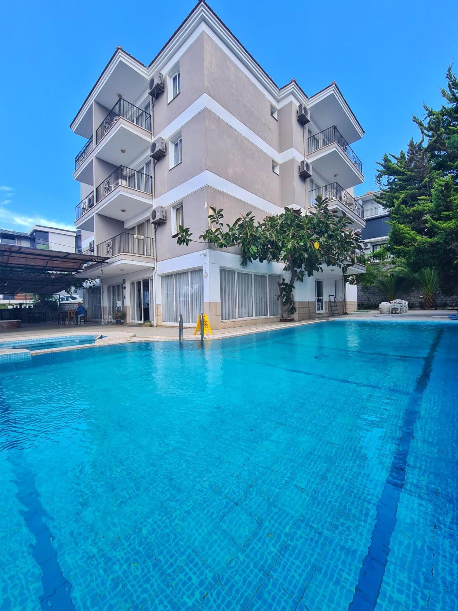 Fora Apart Otel Çeşme Exterior foto